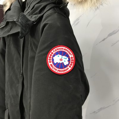 Canada Goose Women's Rossclair Parka — 5
