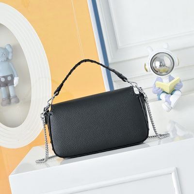 Fendi Baguette bag (T) — 3