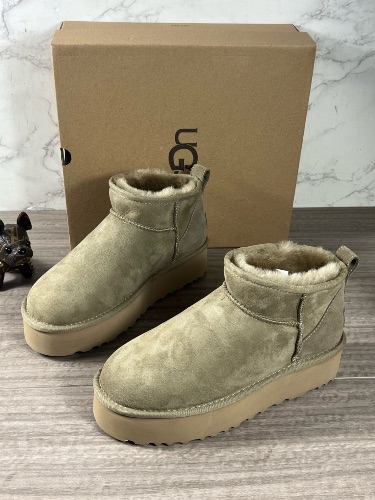 UGG Women's Classic Ultra Mini Platform boots — 3