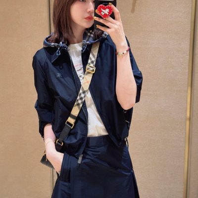 Burberry Cropped Newcott Hooded Jacket — 5