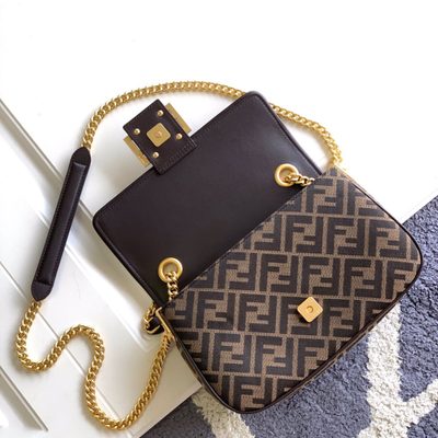 Fendi Baguette Chain Midi bag (T) — 5