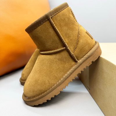 UGG mini classic flat ankle boots — 5