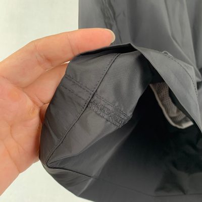 Moncler logo patch swim shorts — 8