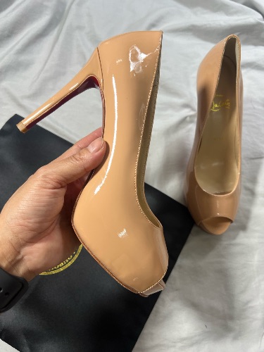 Christian Louboutin beige patent leather New Very Privé peep-toe platform pumps