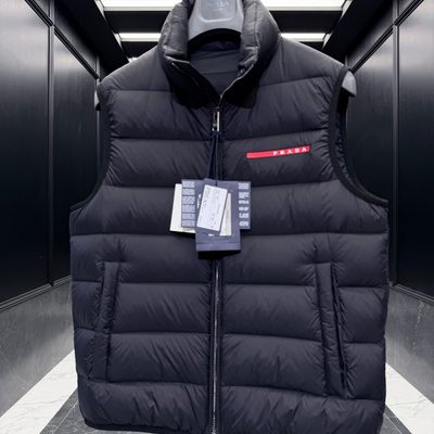 Prada puffer vest — 6