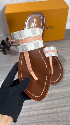 Louis Vuitton Damier Azur Palma flat thong sandals — 5