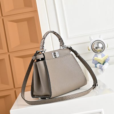 Fendi Peekaboo ISeeU bag (T) — 3