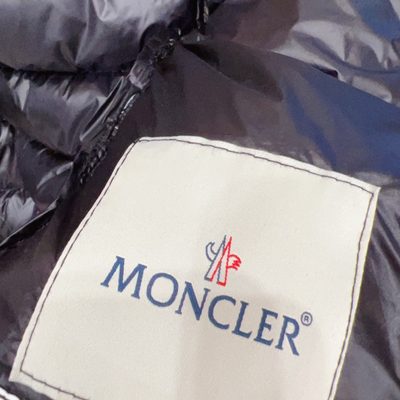 Moncler Enfant navy blue hooded down puffer coat — 7
