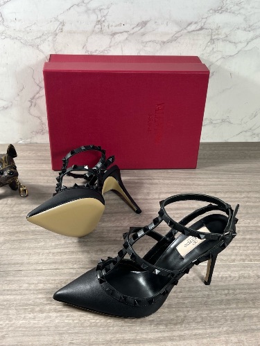 Valentino Garavani Rockstud ankle strap pumps