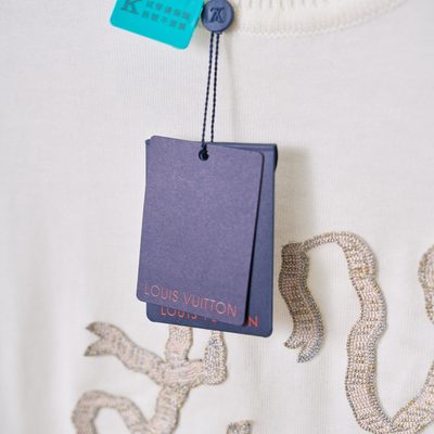 Louis Vuitton embellished crewneck t-shirt — 4