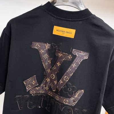 LV T-shirt — 8