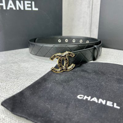 Chanel quilted leather belt featuring a prominent interlocking gold-tone CC buckle — 3
