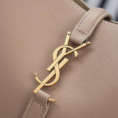 Saint Laurent Le 5 à 7 Supple shoulder bag — 8