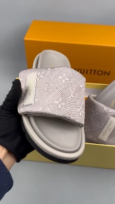 Louis Vuitton Pool Pillow Flat — 5