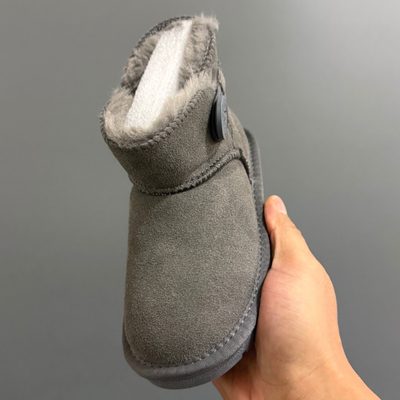 UGG Bailey Button style or similar children's and adult snow-boot — 3