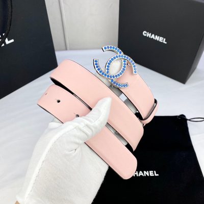 Chanel leather belt featuring a gold CC logo buckle — 9