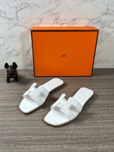 Hermès Oran sandals — 3