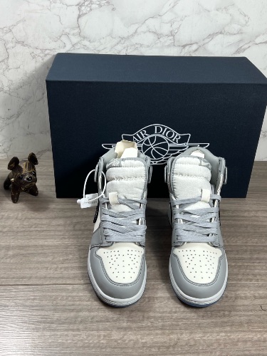 Jordan x Dior Air Jordan 1 Retro High sneakers — 3