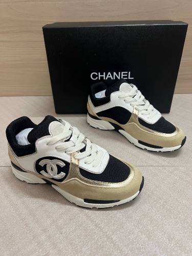 Chanel CC Runner sneakers — 4