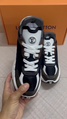 Louis Vuitton Run 55 sneakers in black and white — 5