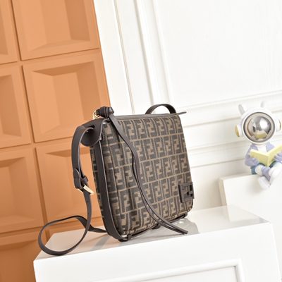 Fendi "Simply" crossbody bag (T) — 3