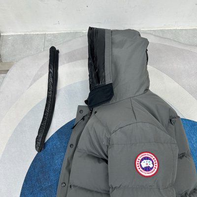Canada Goose Women's Shelburne Parka — 11