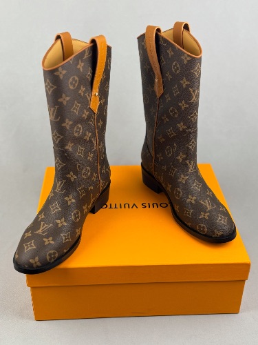Louis Vuitton LV Rider Boots in brown and beige Monogram canvas — 4