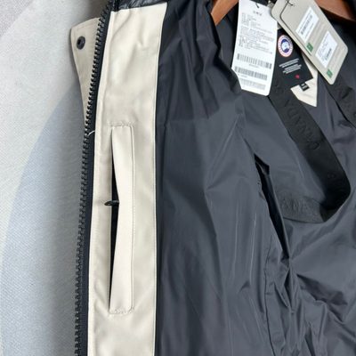 Canada Goose Women's Shelburne Parka — 12
