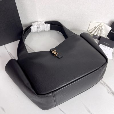 Saint Laurent Le 5 à 7 Bea tote bag — 4