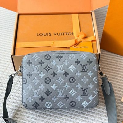 Louis Vuitton Trio Messenger Bag — 8