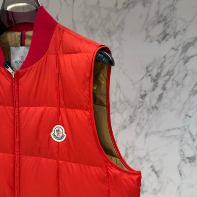 Moncler Elberton Square-Quilted Down Gilet — 6