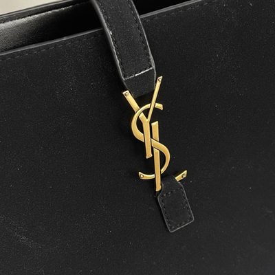 Saint Laurent Le 5 à 7 Bea tote bag — 9