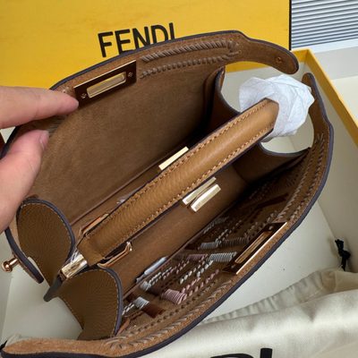 Fendi Peekaboo ISeeU bag (T) — 7