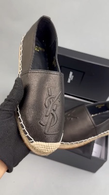 Saint Laurent black leather espadrilles with an embossed interlocking logo — 5
