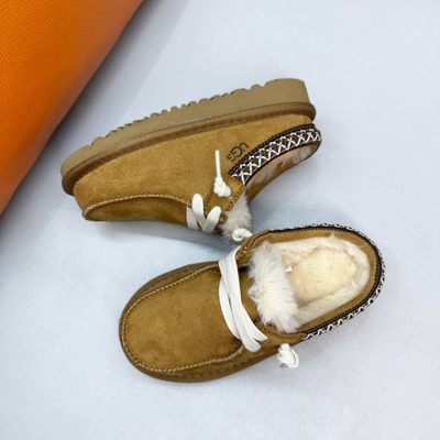UGG Kids' Tasman Mule slip-on shoes — 9