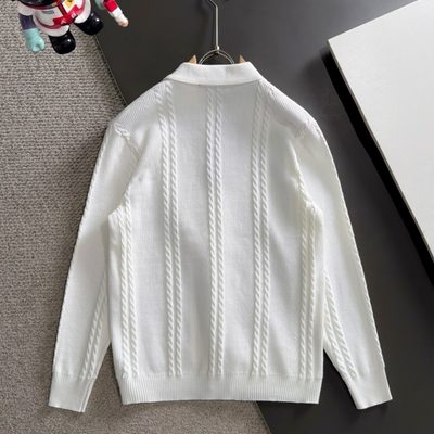 Burberry sweater — 9