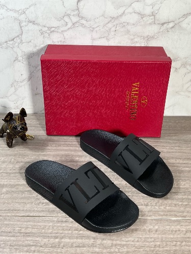 Valentino Garavani VLTN rubber slides