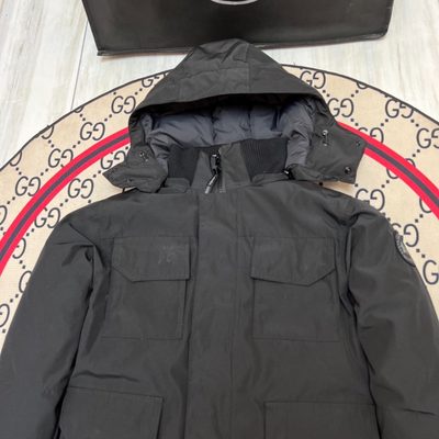 Canada Goose men's hooded parka with four — 3