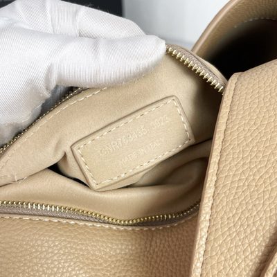 Saint Laurent Le 5 à 7 Bea tote bag — 9