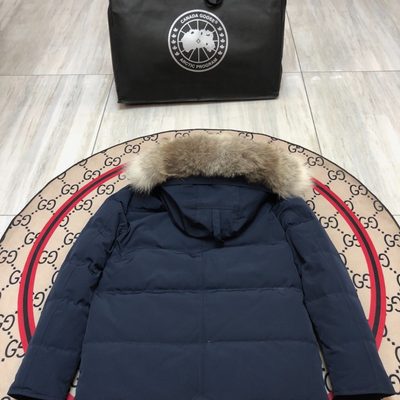 Canada Goose Wyndham Parka — 5