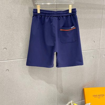 Gucci short — 4
