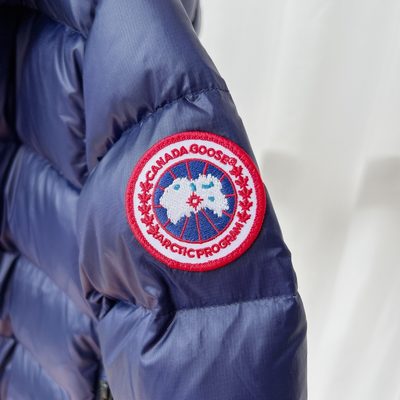 Canada Goose Kids' Crofton Hoody — 4