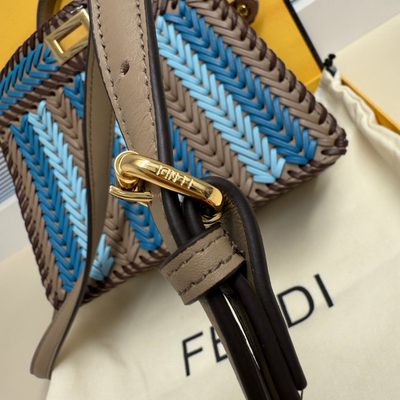 Fendi Peekaboo ISeeU bag (T) — 5