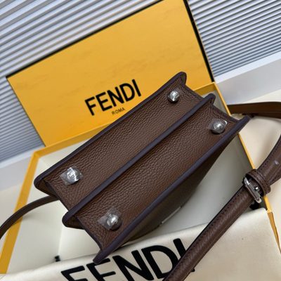 Fendi Peekaboo ISeeU bag (T) — 9