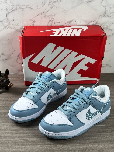 Nike Dunk Low "Blue Paisley" sneakers — 3