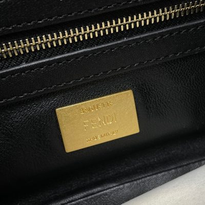Fendi Baguette Chain Midi bag (T) — 9