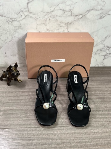 Miu Miu patent leather sandals — 3