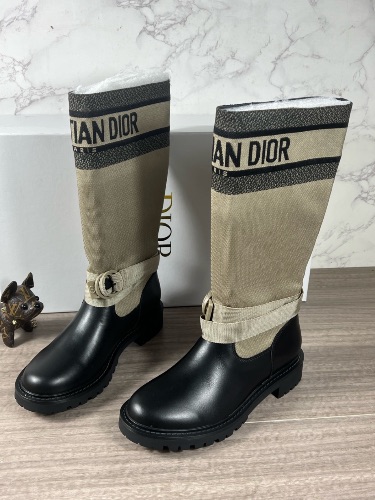 Dior D-Major boots — 3