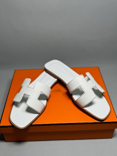 Hermès Oran sandals — 4