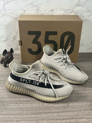 Yeezy Boost 350 V2 sneakers — 4